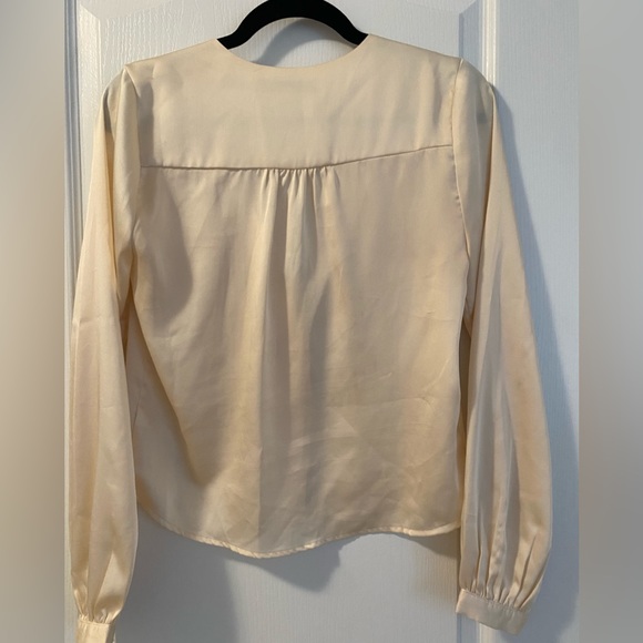 Satin button-up blouse - Picture 2 of 3